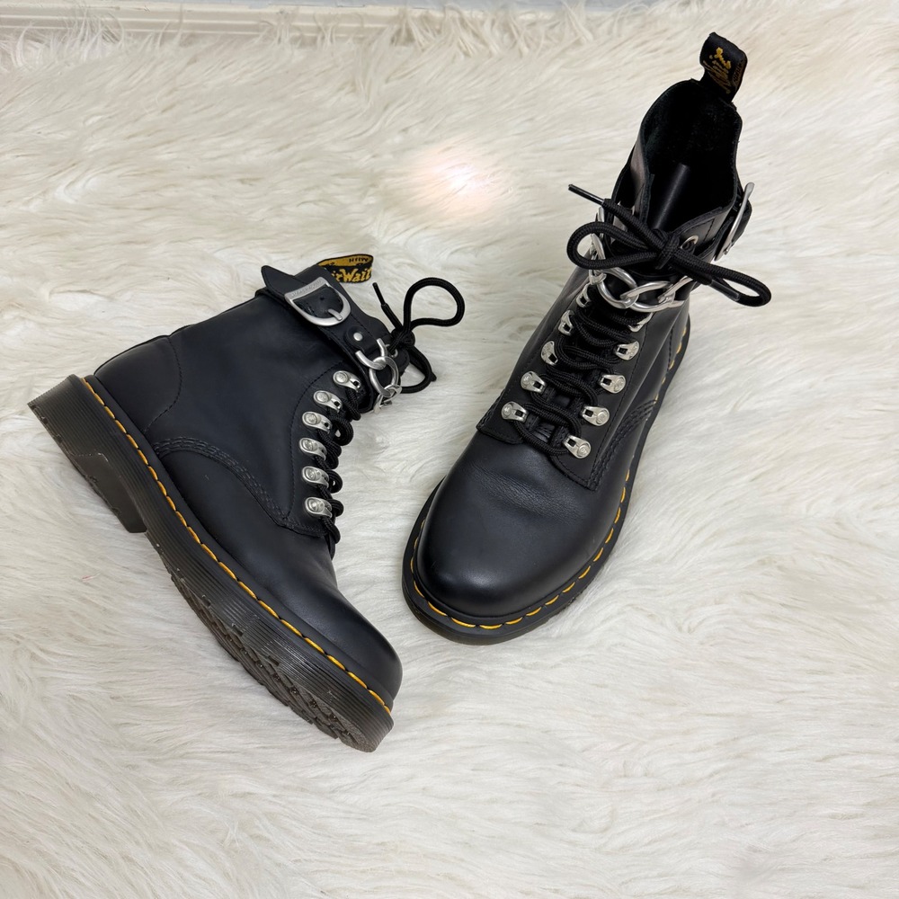 Dr. Martens 1460 Pascal Chain Black Leather Lace Up Boots Womens 8 26529001